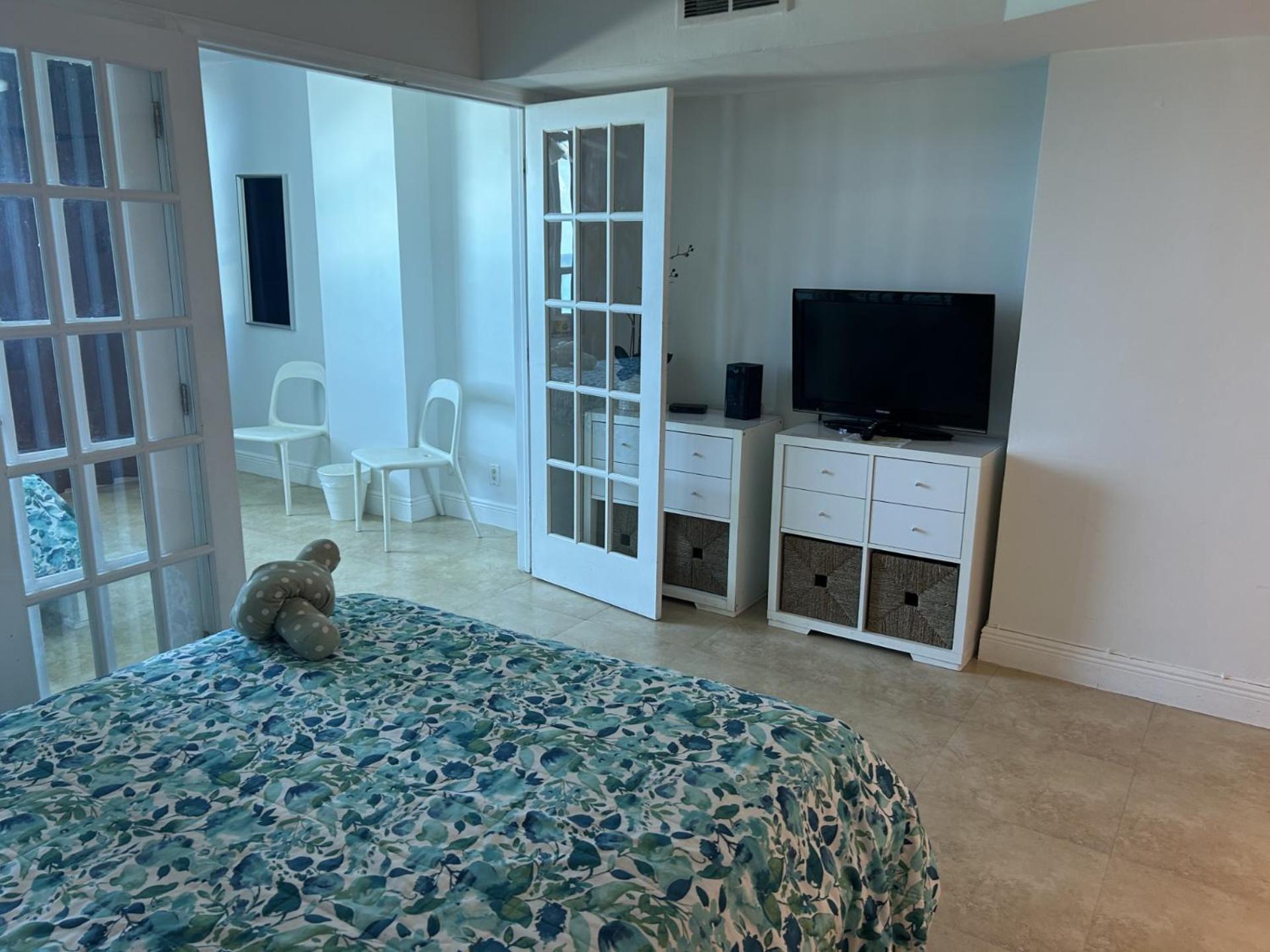 Ocean Front Units Apartment Miami Beach