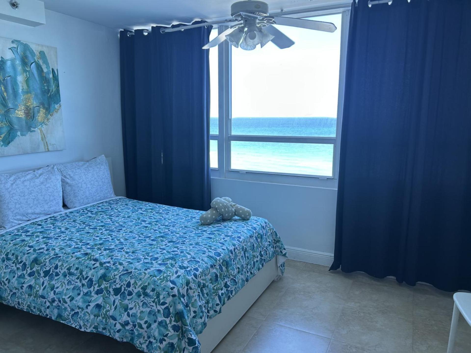 Ocean Front Units Apartment *